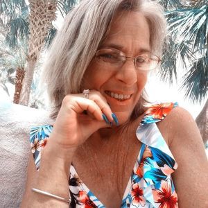 Meet your Posher, Kay